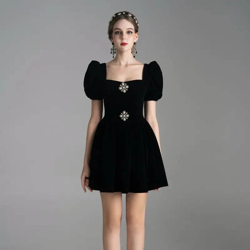 MOST - Đầm nhung tay bồng xoè đen Victoria Dress 2