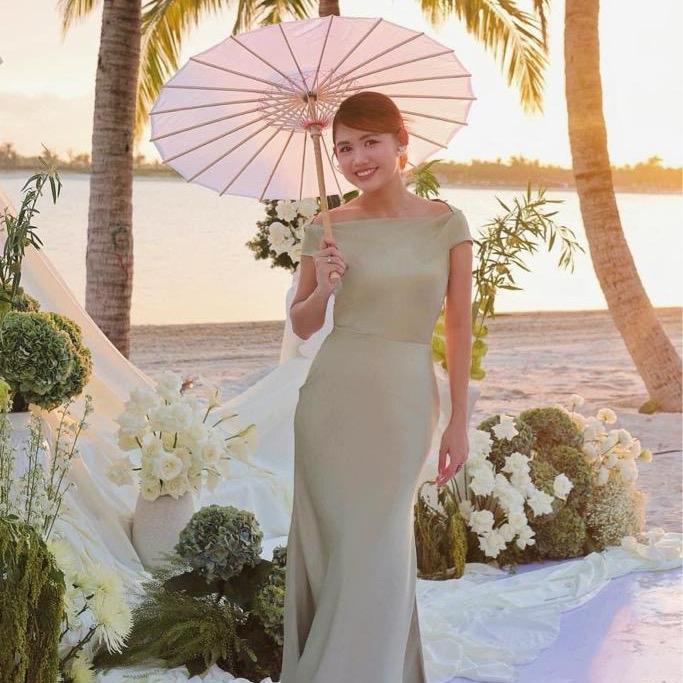 | Elm Dress | Đầm Lụa Cổ Lưng Đổ Nhẹ Có Tay Kèm Dây Không Mút