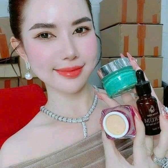COMBO KEM FACE BÍCH CAO WHITE .GỒM PEELING ,FACE TRÀ XANH, FACE TÍM ,SERUM,BODY CHO KHÁCH LỰA CHỌN . CHĂM SÓC LÀM ĐẸP DA NỮ