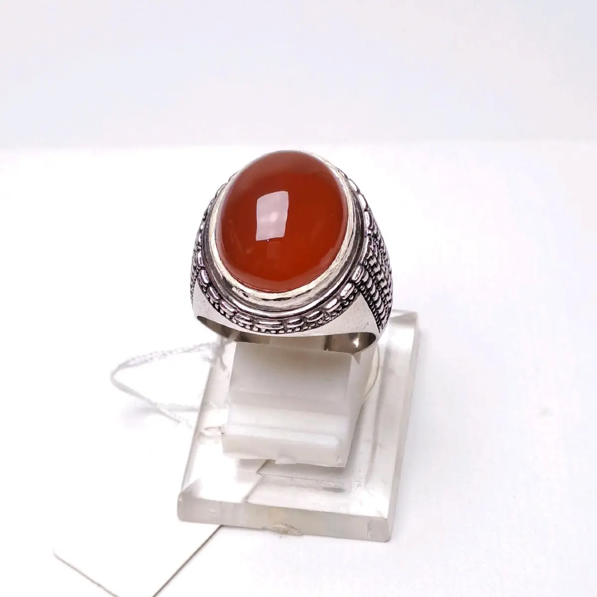 cincin calsedony red barron (grade C)