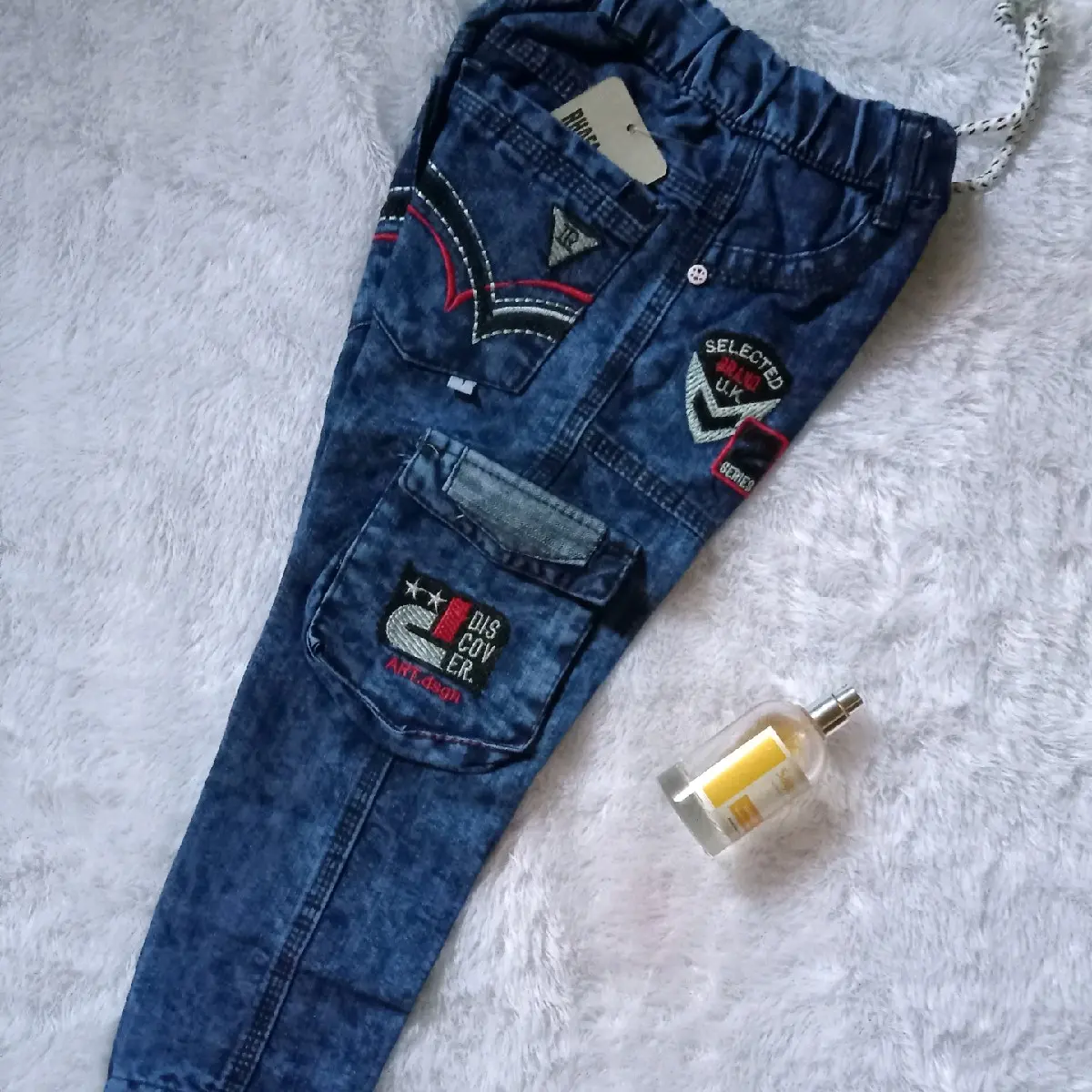 celana jeans anak laki-laki pingang full karet bisa di serut saku samping kanan kiri.saku depan 2 saku belakang 2 bisa cod