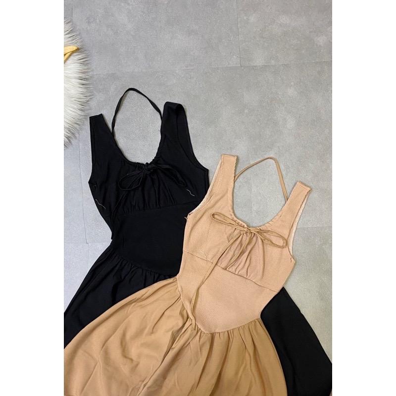 Đầm tùng xoè cổ yếm dài 1m3  chất thun tăm