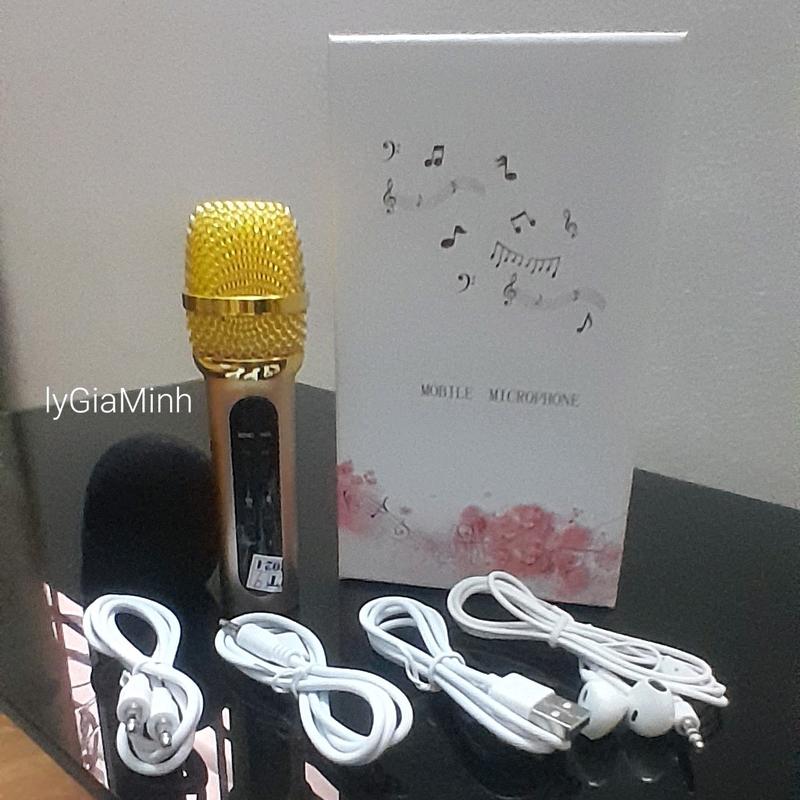 bộ com bo thu âm mic c11 nâng cấp bộ gồn có 5 chi tiết dùng cho việc thu âm hát karaoke và livestram bộ mic gồm có 1 thân mic ,1 dây lấy nhạc ,1 tai nghe có dây 1 dây livestram ,1 cáp sạc nguồn