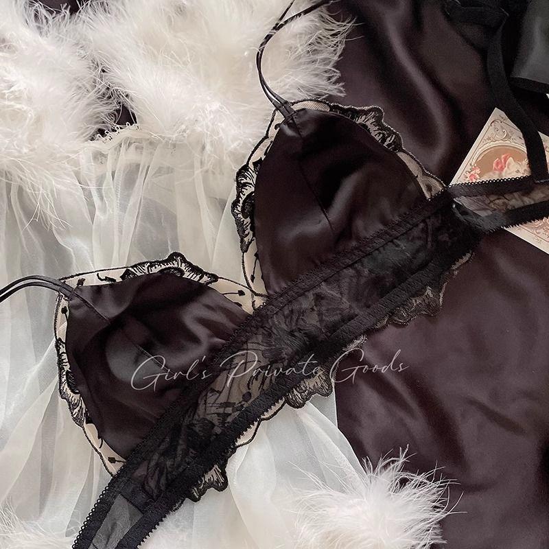 Product Introduction of Seluar Dalam Bersulam, Gaya Jepun, Rekaan Retro, Untuk Wanita, Renda Manis, Tiada Cincin Keluli, Slim Fit, Sesuai untuk Gadis, Set Bra Cawan Tidak Kosong 10