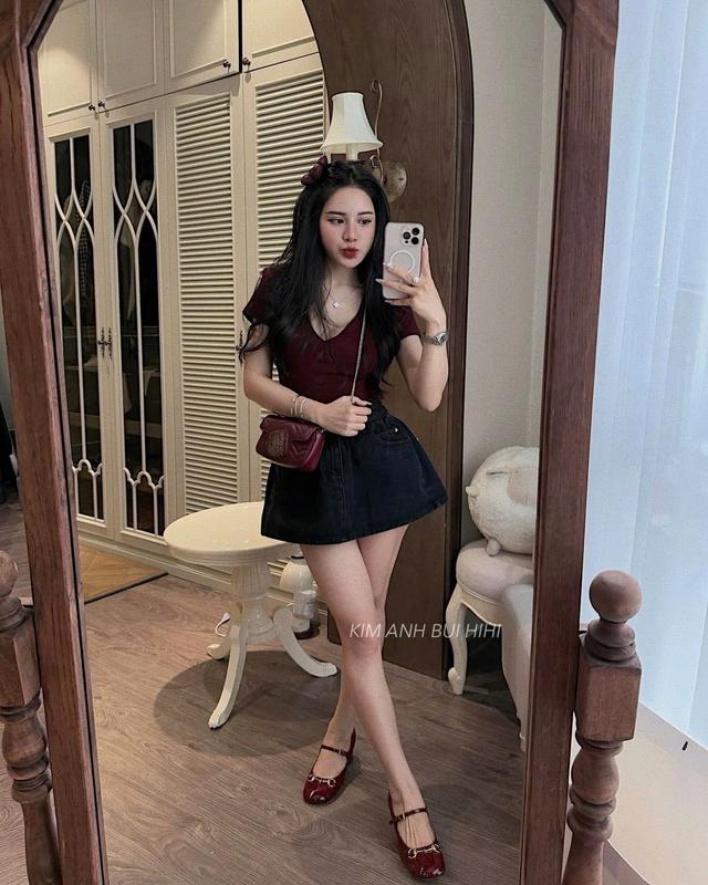 Áo Zip Cộc Tay Cổ Tim Cho Nữ 1
