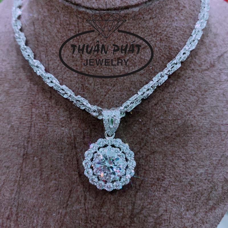 Phụ Kiện Dây Chuyền Xoắn Vuông 4li Và Mặt M026 Halo Tròn Tấm Viên Chủ 9li Cz Đeo Cổ Sang Trọng - Trang Sức Bạc Ý Xi Kim- Bạc Thuận Phát