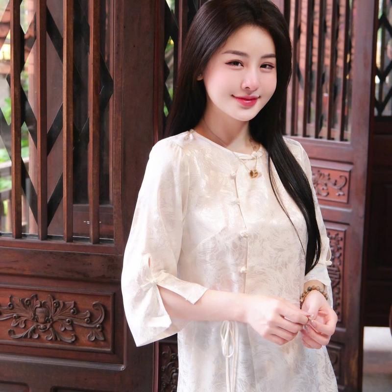 Bộ pháp phục đi lễ chất gấm hàng châu tay xẻ vân xoáy 3