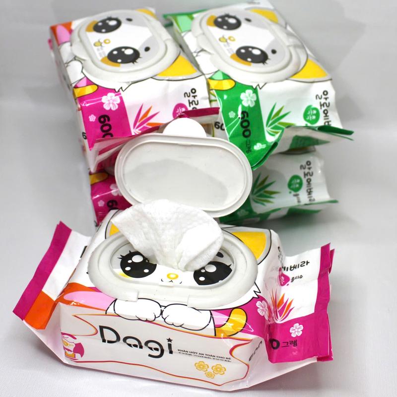 [Combo 10 Bịch] Khăn Ướt Dagi 600gr Không Mùi, Khăn Ướt Giá Rẻ Dạng Khổ Lớn Chất Liệu Vải Chấm Bi An Toàn Cho Bé 5