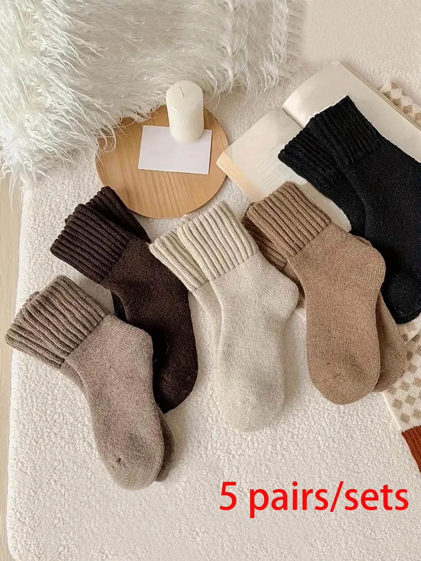 Women's Solid Textured Crew Socks, Casual Soft Comfy Breathable Socks for Fall & Winter, Women's Socks for Daily Wear