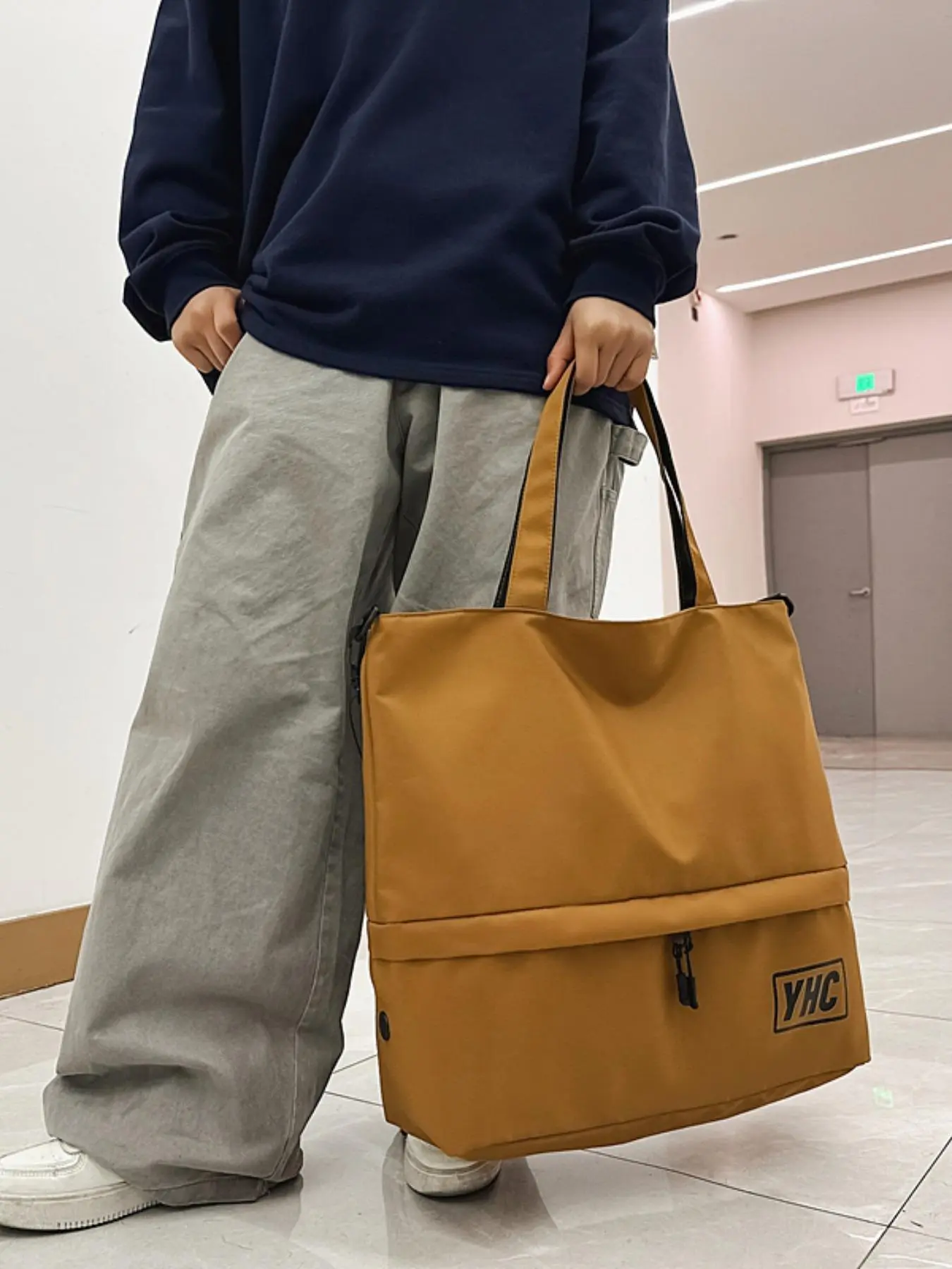 Men's Casual Plain Color Tote Bag, Large Capacity Travel Bag, Simple Design Shoulder Bag for Daily Used, Trendy All-match Bag for Daily Life