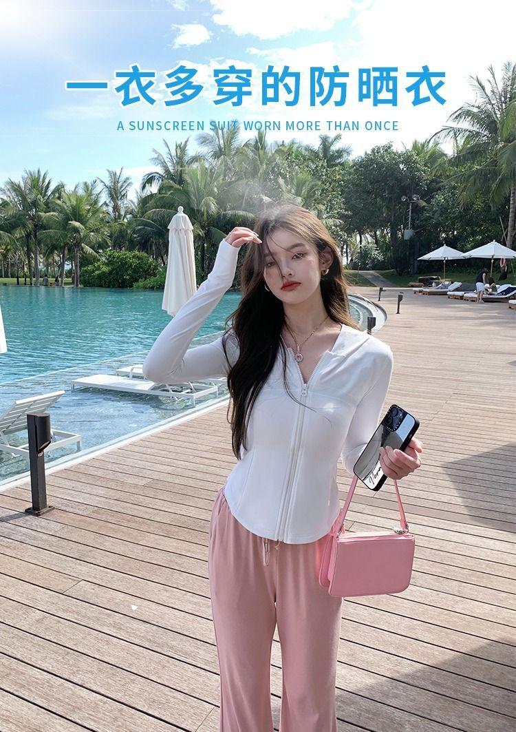 Product Introduction of 2025 New Ice Silk Sunscreen Clothes for Women, slim fit, waist cinching, small stature, slimming, UV resistant, breathable, thin jacket, fashionable and versatile 3