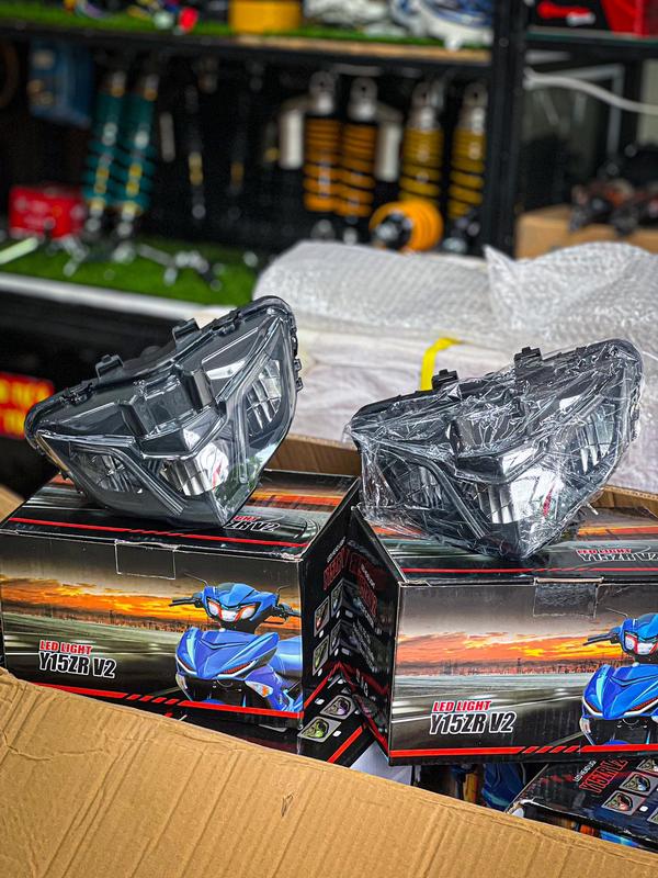 Chóa LAVITO / DYNO 3 mắt gắn Exciter 150 2019-2024 - MXking ex150 led màu cực đẹp thiết Kế Độc Đáo Ánh Sáng Hiệu Quả Hơn Zin