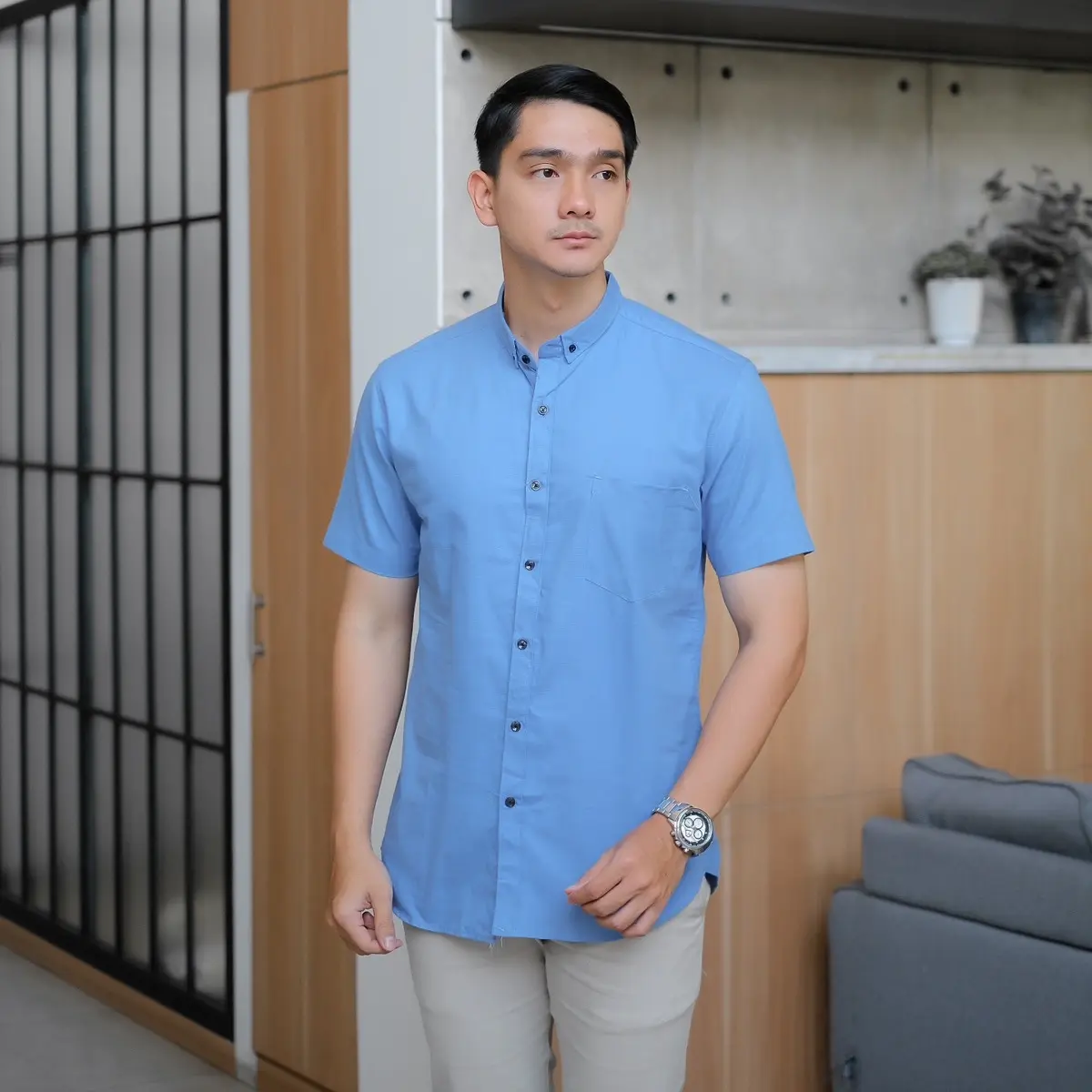 Kemeja Polos Lengan Pendek Biru Denim