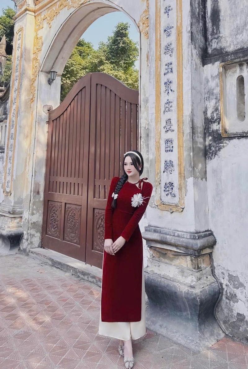 Product Introduction of set ao dài nữ chat vai nhung quần lụa tuyet nhung di du xuan Women( ko co hoa cai) Dress 8