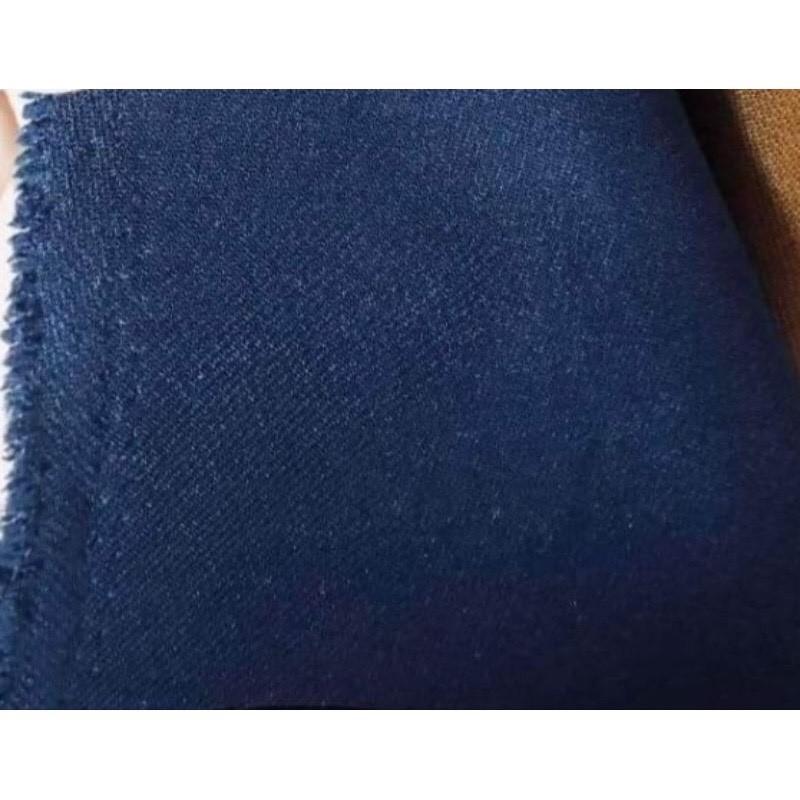 Product Introduction of 1mx1,5m Vải tuyết mưa màu xanh đen may quần học sinh nữ 1