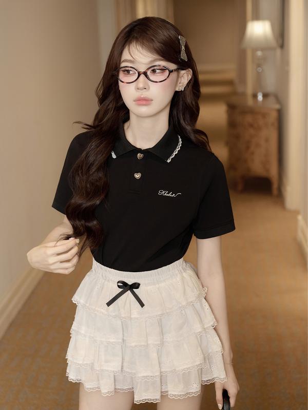 Áo polo nữ Rosy top phối cổ viền ren kết hợp cúc trái tim nhẹ nhàng nữ tính by Khales Women