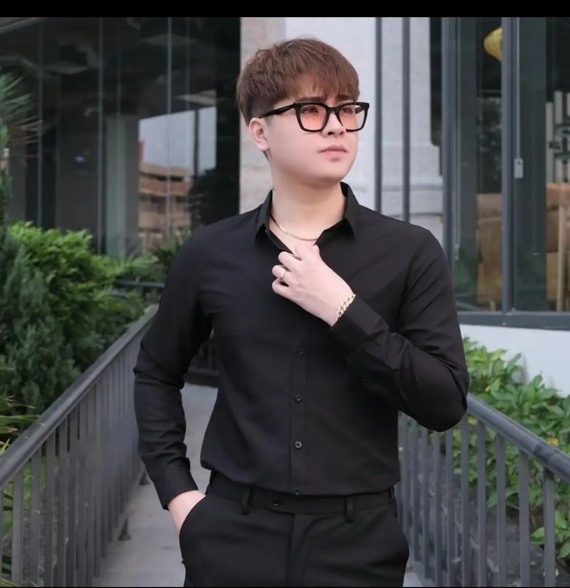 Áo Sơ Mi Nam Đen Trơn Phong Cách Hàn Quốc Kiểu Dáng Trẻ Trung Sang Trọng - Shirt, Menswear