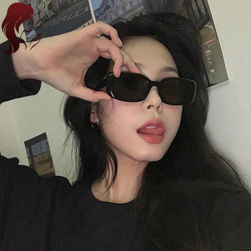 Kính râm nam nữ thời trang đi biển mẫu mới Màu đen phong cách cá tính siêu ngầu Women Mắt Kính