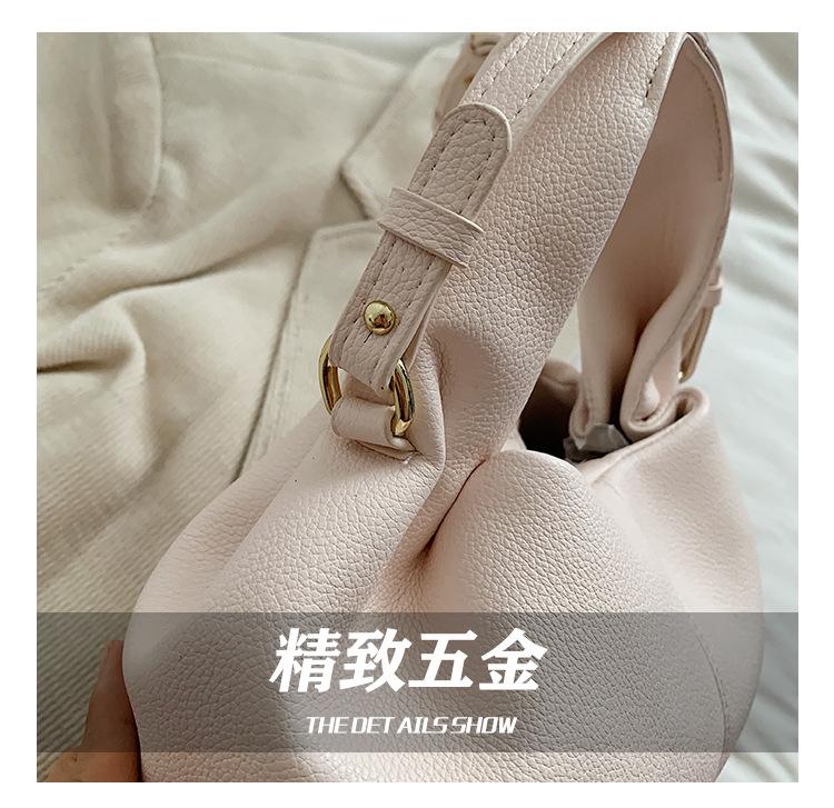 Product Introduction of New Cloud Bag Korean Style Fashion Litchi Grain Soft Leather Shoulder Bag Fashion Women's Handbag 2