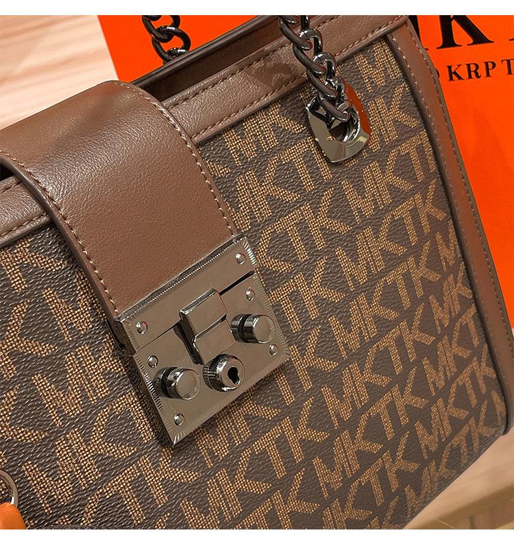 Product Introduction of Senior Sentong Qin Tote Big Bag 2023 New Fashion Large Capacity Versatile Chain Bag Women's Shoulder Messenger Bag 15