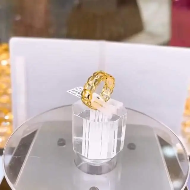 Nhẫn kim tiền thu hút tài lôc vận