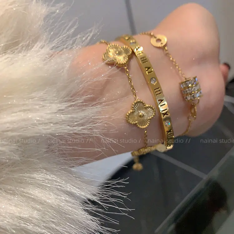Titanium Steel Non-Fading ~ Roman Letter Small Waist Bracelet High-End Luxury Bracelet for Women