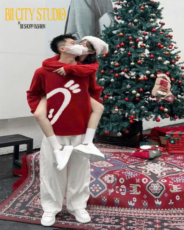 Áo Sweater Đôi Trái Tim Nữa Đỏ Đen phong cách, Áo sweater đôi from Rộng Phong Cách Unisex Basis Ulazang. Jacket Top Women Pants Cổ Tròn 6