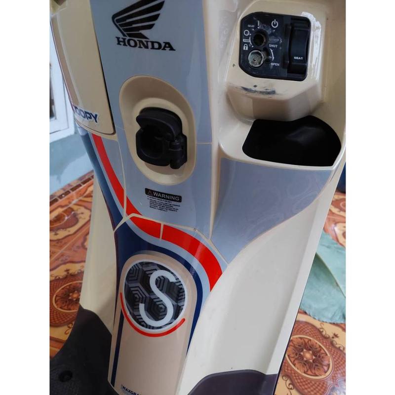 Tankpad Scoopy New 2021 2022 2023 Pelindung Dashboard Scoopy Deckpad Scoopy 2023 (body protektor deck pad cover) Kendaraan Motor Motorcycle 1