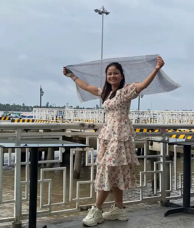Váy Hoa Chất Vải Cát Hàn - Phong Cách Trẻ Trung _ Thanh lịch - Sang Trọng 1