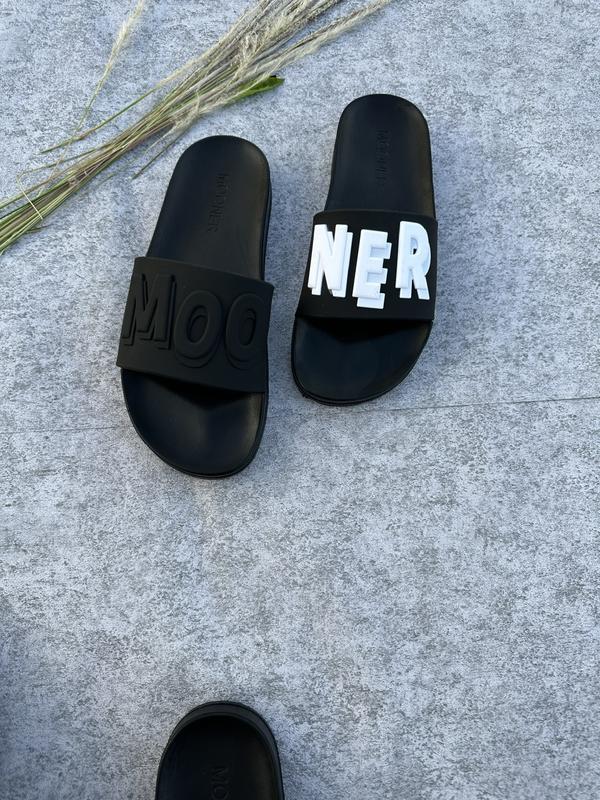 Dép Mooner chữ nổi ner 4 màu dành cho nam và nữ đế PU cao su nước đế cứng_dép quai ngang monner
