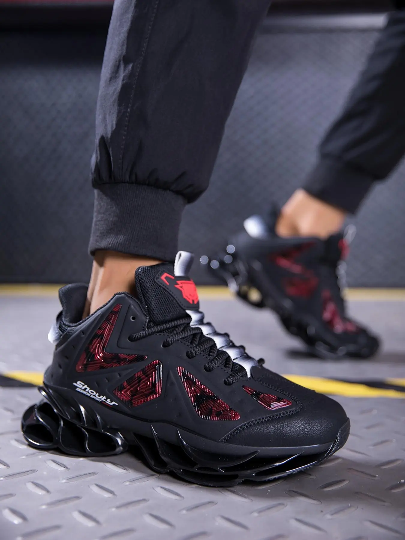 Men's Sporty Hollow Out Design Blade Sole Mid Top Sneakers, Casual Comfortable Breathable Basketball Shoes, Trendy All-match Sneakers for Daily Wear