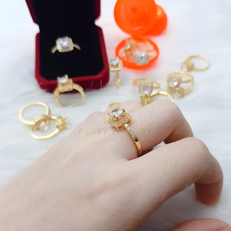 Nhẫn Nữ Titan Đính Đá Nhân Tạo Cao Cấp Lấp Lánh Thiết Kế Xi Mạ Vàng 18K Bền Màu Kiểu Dáng Hàn Quốc | Jewelry Queenn 5