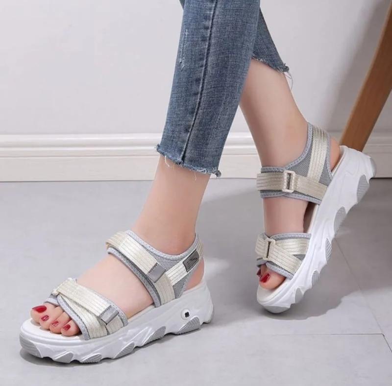 Product Introduction of Sandal Gunung Wanita Kekinian PISUU Casual Korean Style Import 2023 23