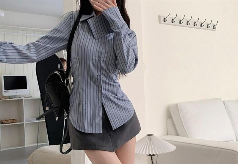 Product Introduction of Áo Khoác Sơ Mi Dài Tay Sọc Xanh, Phong Cách Cô Gái Nóng Bỏng, Thiết Kế Cao Cấp, Thích Hợp Cho Mùa Xuân Và Mùa Thu Của Phụ Nữ, Ôm Sát Eo, Dễ Thương Và Gợi Cảm, Áo, Dành Cho Nữ, Năm 2025 11
