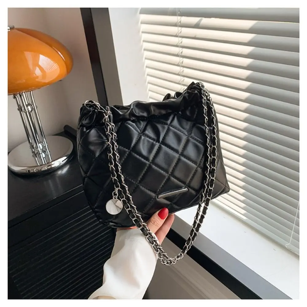 New Rhombic Chain Bag Soft Leather Lightwear Bucket Bag Small Crossbody Bag Ladies Girl