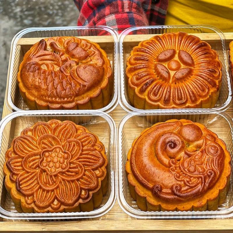Hoa Nắng Homemade- Bánh trung thu thập cẩm gà quay healthy 2 trứng muối 220g Lượng đường thấp 2