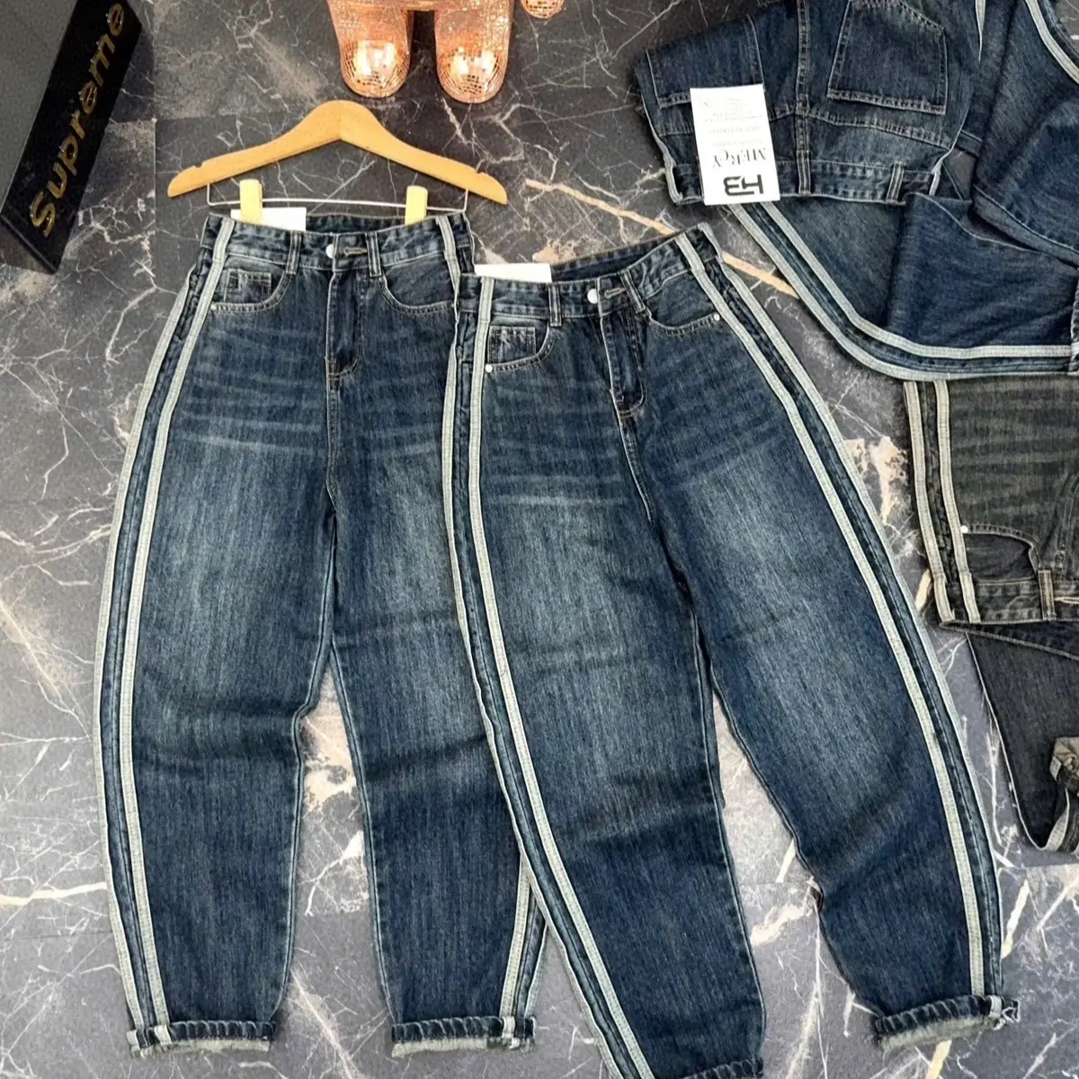 ~3313-3314~QUẦN JEAN BAGGY MAY KẸP SƯỜN HAI BÊN THIẾT KẾ MANG PHONG CÁCH THẺ THAO TRẺ TRUNG HÀNG QC PHÙ HỢP m5-m6