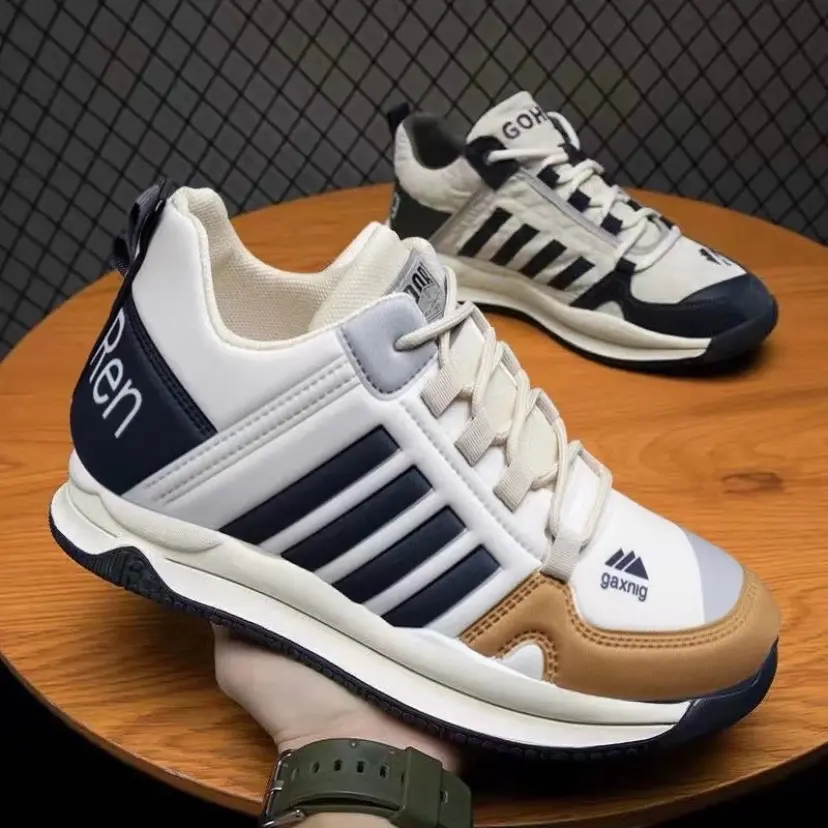 Sepatu sneakers pria sporty sepatu olahraga dan joging sepatu pria model terbaru sepatu trendy berkualitas