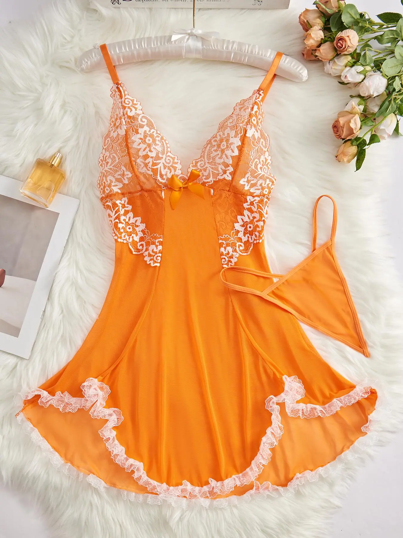 Women's Contrast Lace Bow Decor Cami Nightdress with Thong, Comfort Night Gown for Women, Comfortable Elegant Romantic Sleep Dress, Night Gown for Women, Ladies Cute Sleepwear for All Seasons, Pajama Sets Women