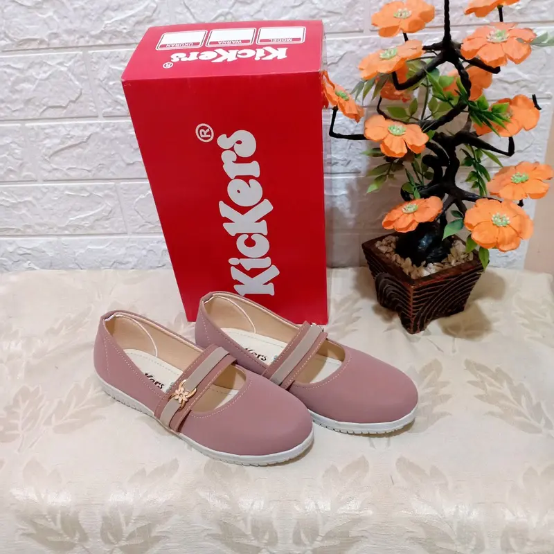 Sepatu wanita casual kekinian sepatu cewek terlaris 1