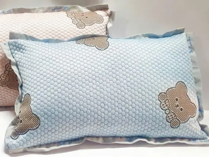( HOT MÙA HÈ ) Gối Cá Heo và Gấu băng lạnh Dành Cho Bé. Chất liệu vải tencel Thấm Hút Mồ Hôi Tốt. Kt 38x55cm. Nhộng Chũn 2