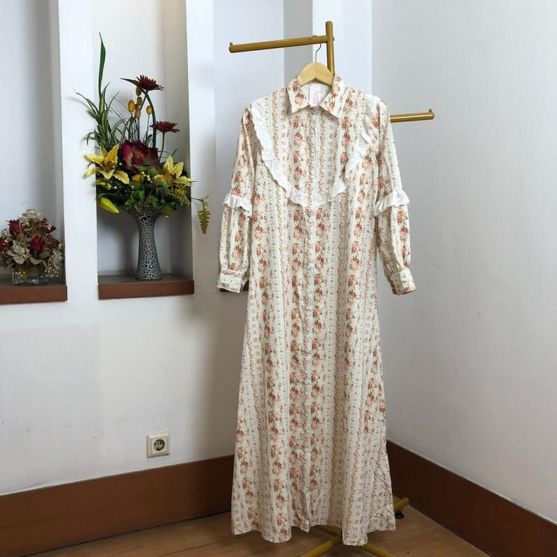 CHICMORE Gaun rok panjang Model A Line Kasual dengan motif bunga - Shop ...