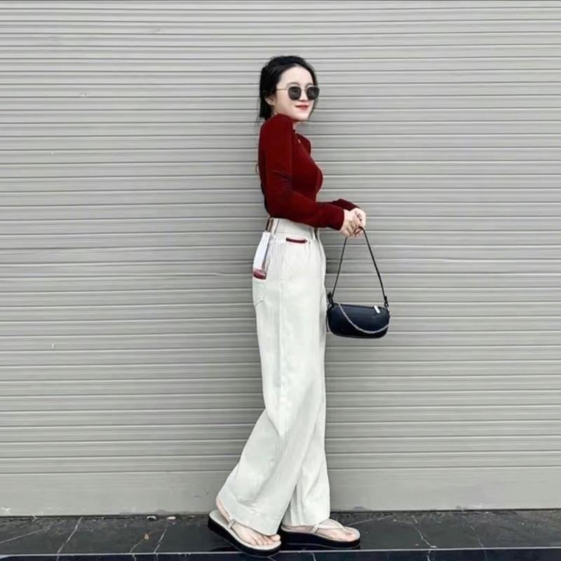 Quần bò xuông & áo thun dài tay cho nữ 1