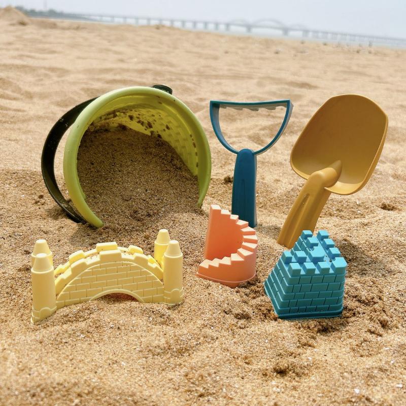 Product Introduction of Sand Digging Tools, Children's Beach Toys, ATVs, Children Playing At The Beach, Sand Castle, Bucket Set, Water Toys 30