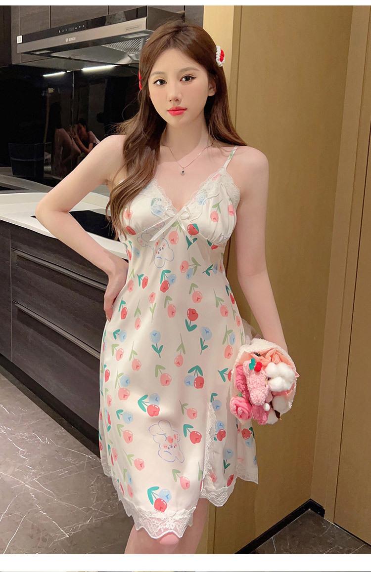 Product Introduction of 2025 Same Style Sexy Nightdress with Chest Pad Women's Summer Sling Artificial Silk High-Grade Pure Desire Style Home Wear 17