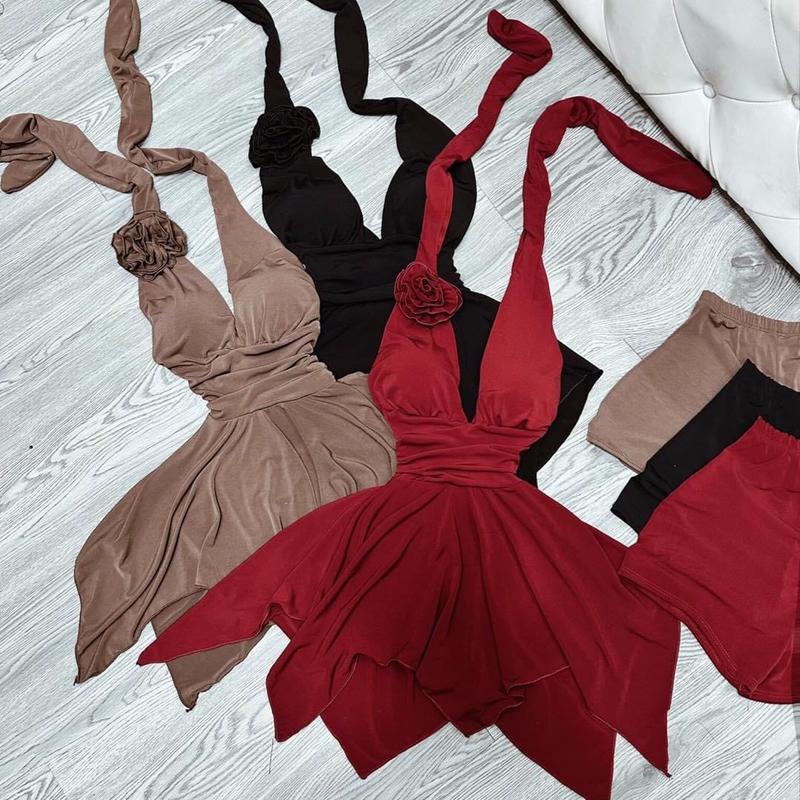 ĐẦM BODY ĐÍNH HOA TUA RUA HỞ LƯNG CÓ MÚT KÈM QUẦN