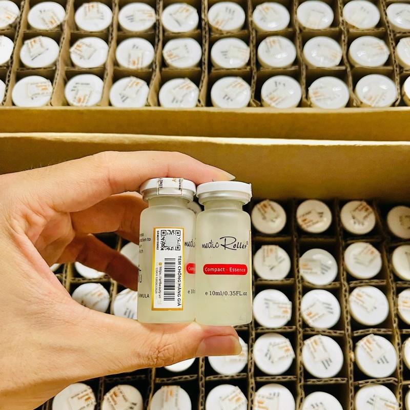 Tinh chất - Serum mụn Medic Roller compact essence 10ml _ loại bỏ mụn đầu đen, mụn mủ... Skincare Women