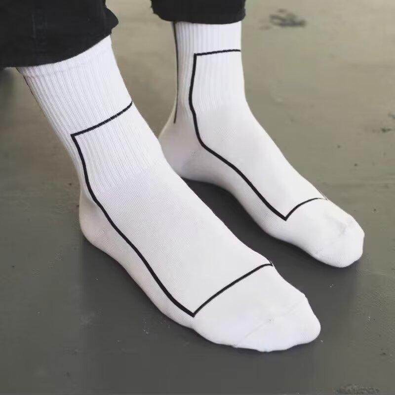 Product Introduction of Men Socks New Korean Style Male & Female Middle Tube Cotton Street Hip-Hop Sports Personalized Skate Stockings Casual Socks Fitness Running Basketball Men Antibacterial Sweat-Absorbent Socks 17