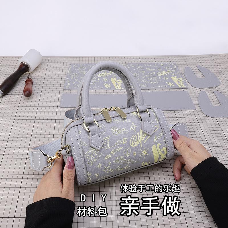 Chila Bag - Terlaris Tas Selempang Wanita Terbaru Lucu Cantik Terlaris Slimbag Tas Cewek Tas lebaran Kulit Hitam 5