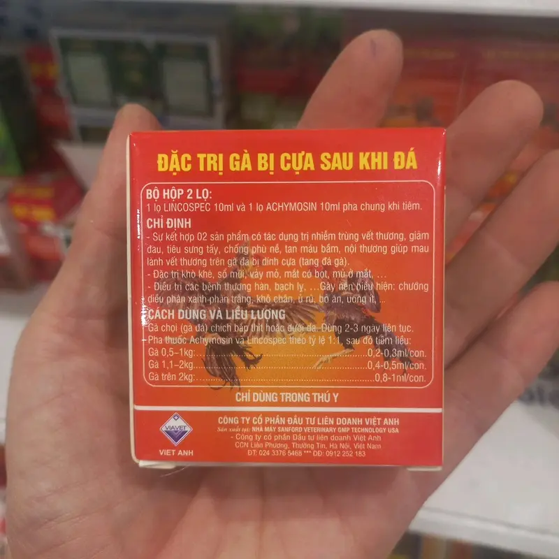 Dung dịch tiêm chuyên biệt đặc tri gà bị cựa sau khi đá 4